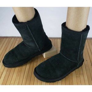 UGG CLASSIC SHORT II BOOT F3015F size 5